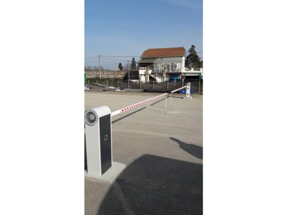 900ALT324KF FAST LINE rýchla závora do 3 m, zabudovaný maják