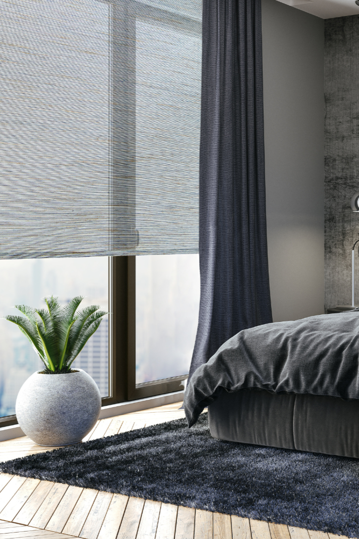 Látková roleta v ložnici