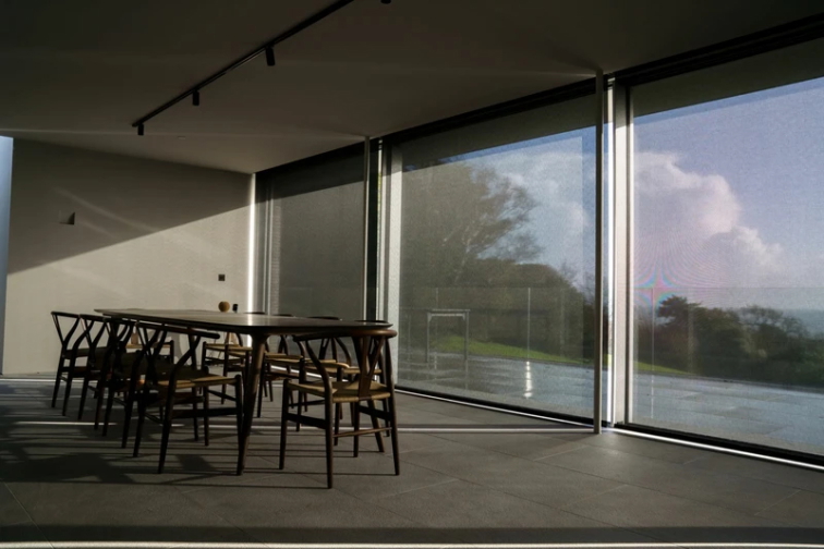 Výběr vhodné látky pro látkovou roletu