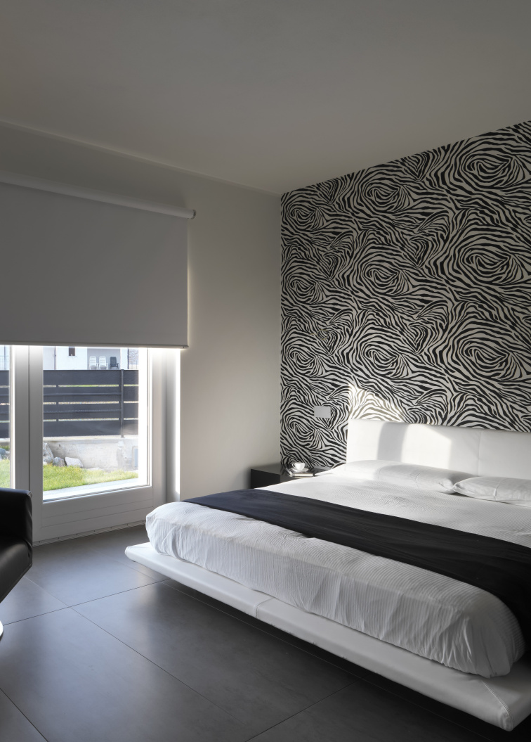 Látkové rolety v ložnici