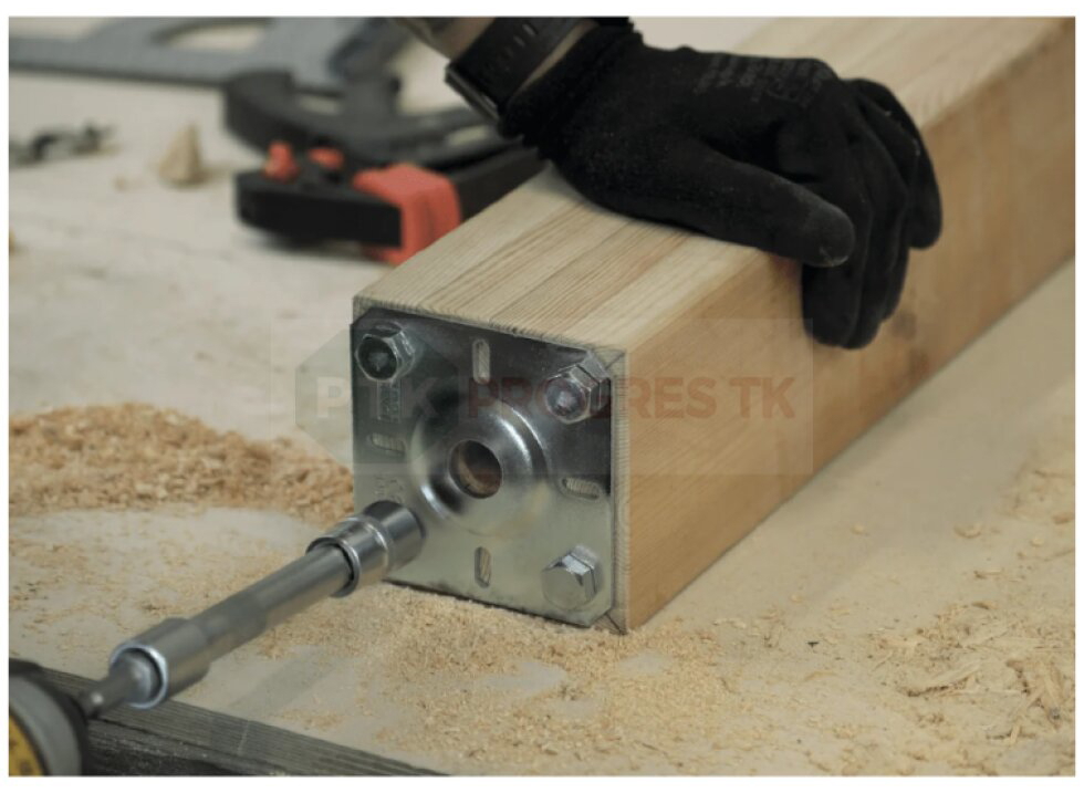 Skrutka Din 571 8x 30 ZN bal. 200ks
