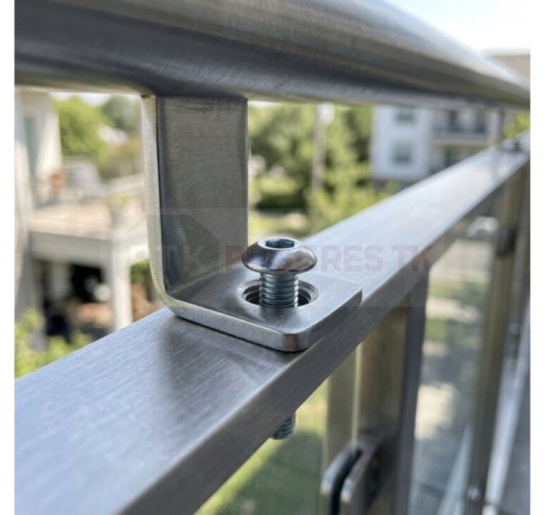 Skrutka ISO 7380 M 10x40 s polgulatou hlavou 10.9 zinok - 100ks
