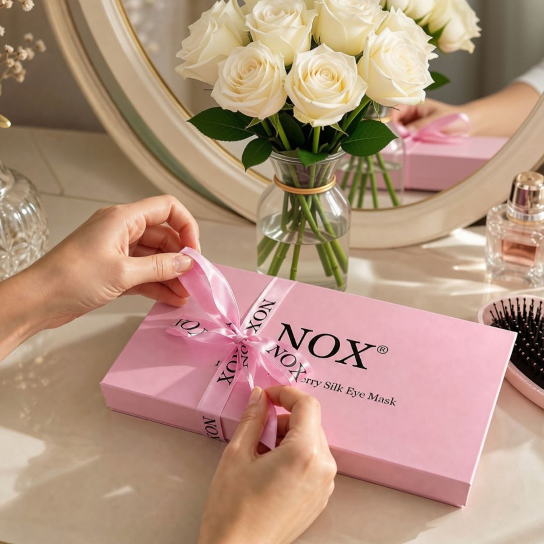 100% hedvábná maska na spaní NOX® TMAVÁ CHAMPAGNE
