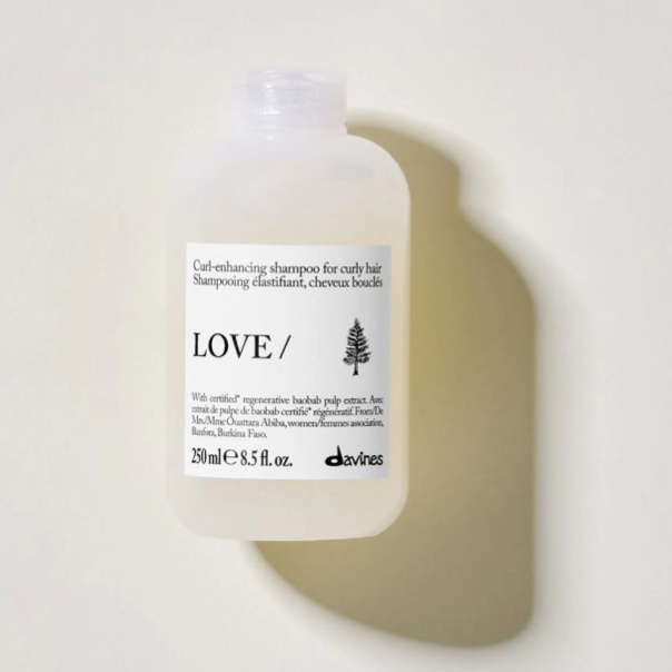 Davines Essential Love Curl Shampoo - šampon pro vlnité a kudrnaté vlasy 250 ml