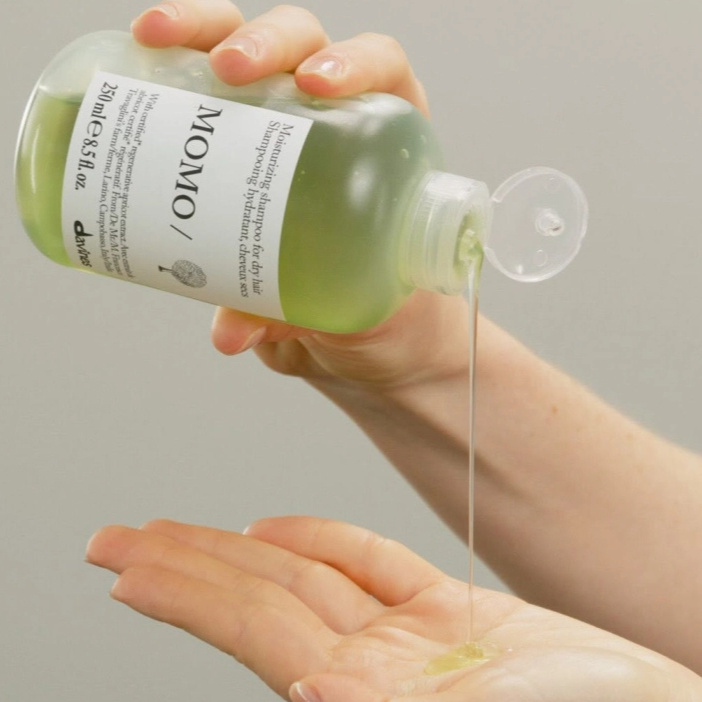 Davines Essential Momo Shampoo - šampon pro suché a dehydrované vlasy 250 ml