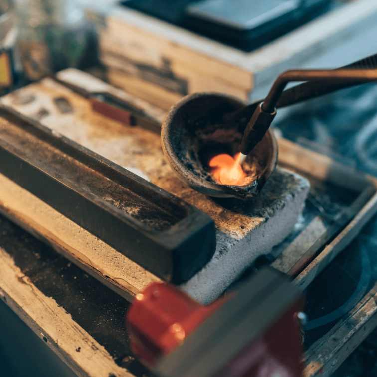 Ako si vybrať dokonalé svadobné obrúčky zo žltého zlata?