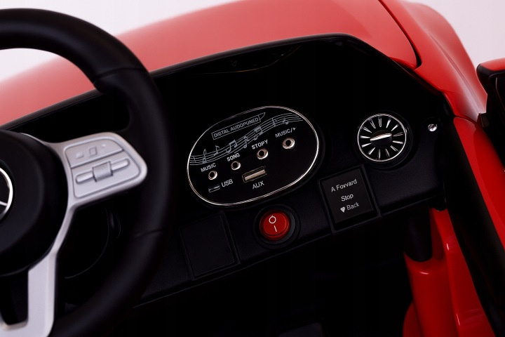 Mercedes NV CLS 350 červený