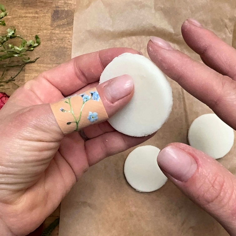 Jak vyrobit studený porcelán – jednoduchý recept 