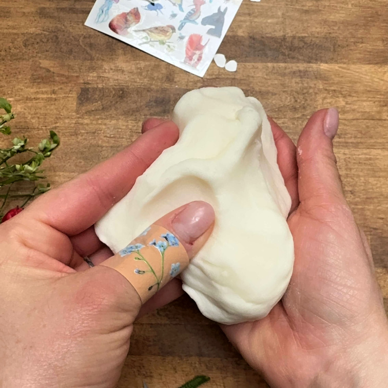 Jak vyrobit studený porcelán – jednoduchý recept 