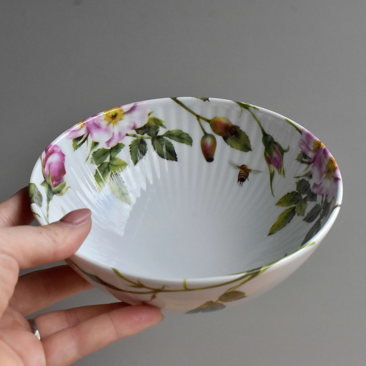 Porcelánová žebrovaná miska 650 ml - Bodlák