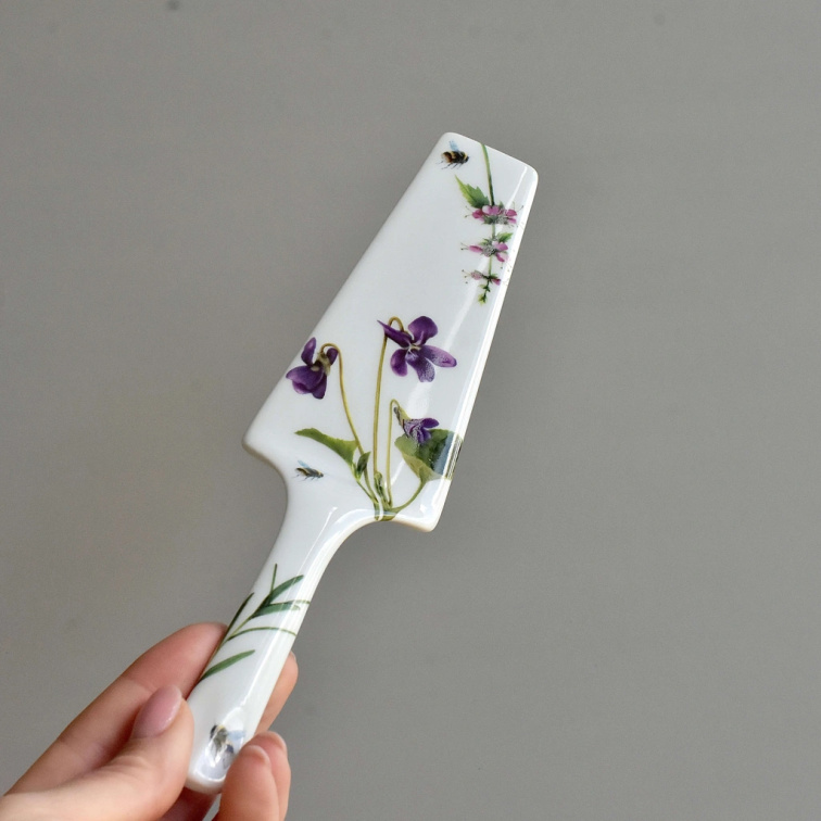 Porcelánová lopatka na dort - Sedmikráska a pomněnky