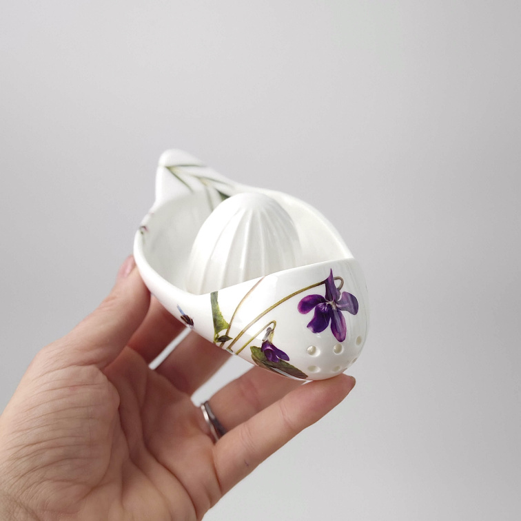 Porcelánový lis na citron - Fialka