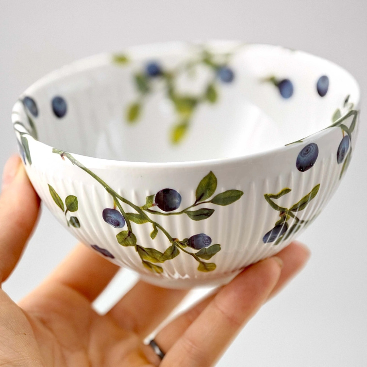 Porcelánová žebrovaná miska 400 ml - Fialka