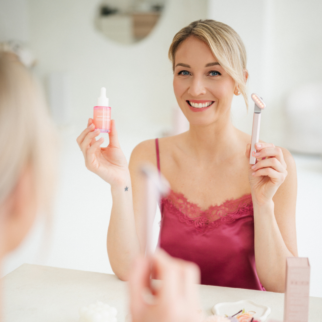 Proč spát na hedvábném povlaku? Luxus, který má skutečný vliv na pleť i vlasy