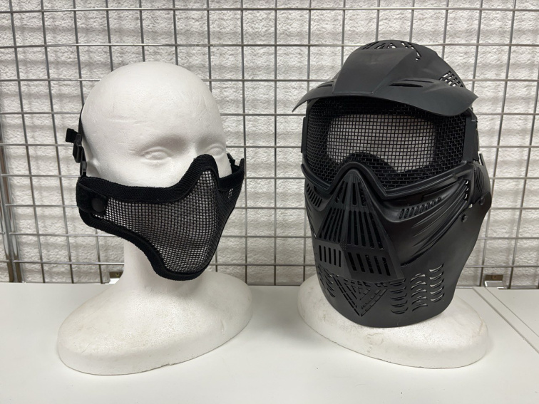 Paintballová maska v airsoftu: jistota, nebo zbytečnost?