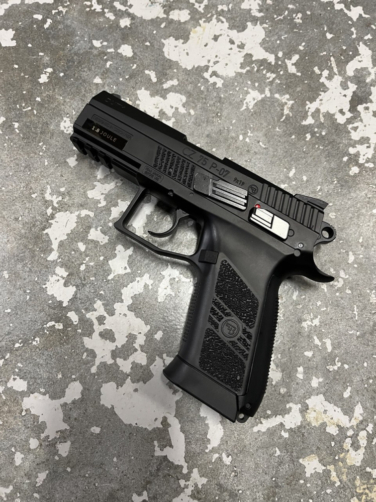 Česká klasika v airsoftu: přehled nejlepších licencovaných replik CZ 75