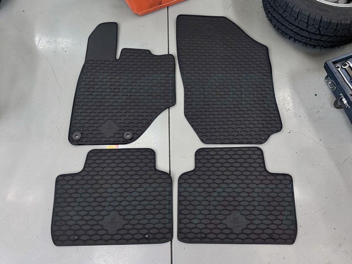 Autorohože tpe Jeep Compass 2026- mild hybrid