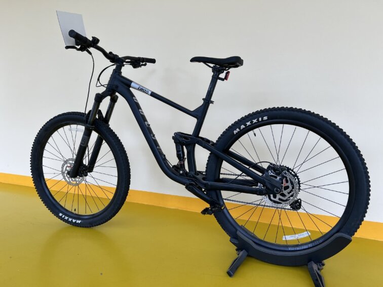 Předváděcí celoodpružené kolo CANZO