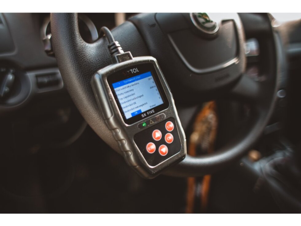 Autodiagnostika SX FIVE univerzální OBDII, čeština a slovenština - SIXTOL