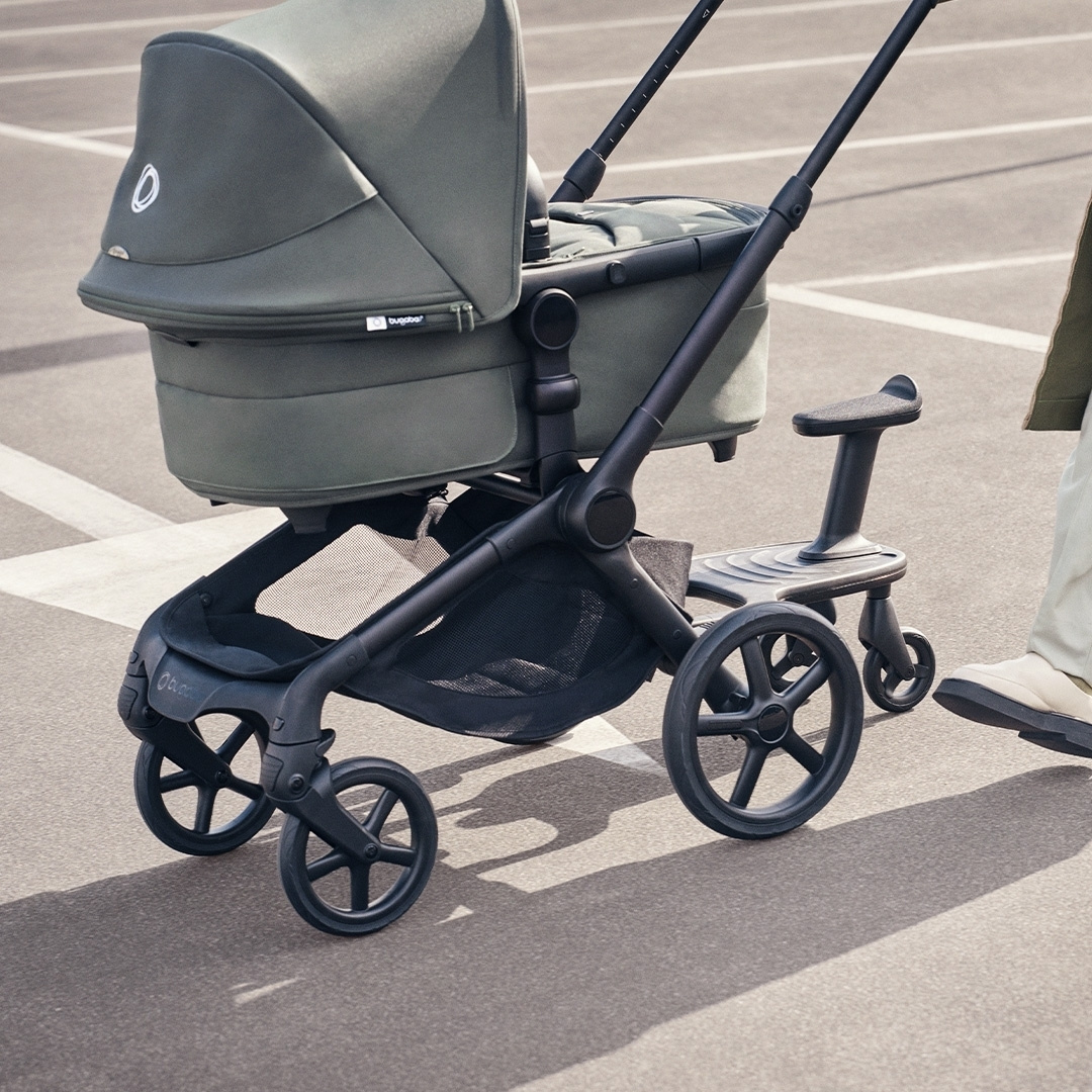 BUGABOO Fox5 Renew Kompletní kočárek + Novorozenecké lůžko Black/Fern Green