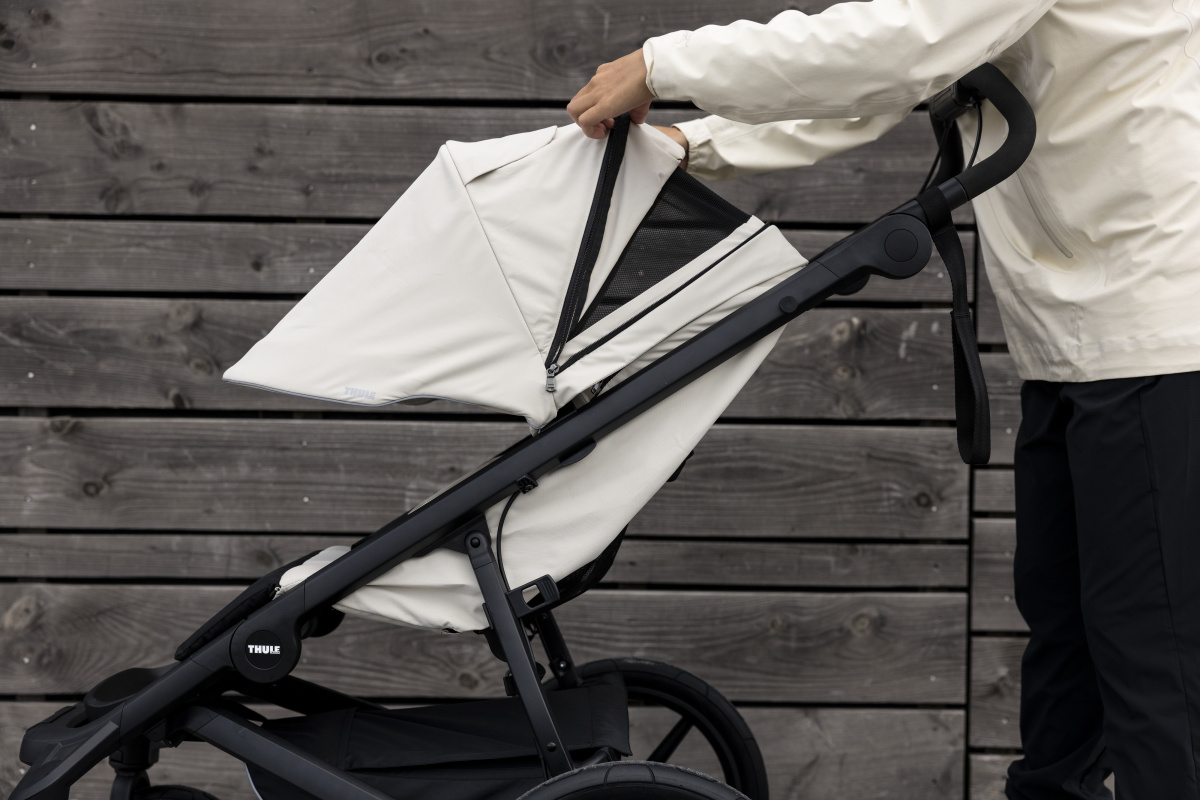 Thule Urban Glide 4-Wheel s magnetickou sponou - Dark Slate