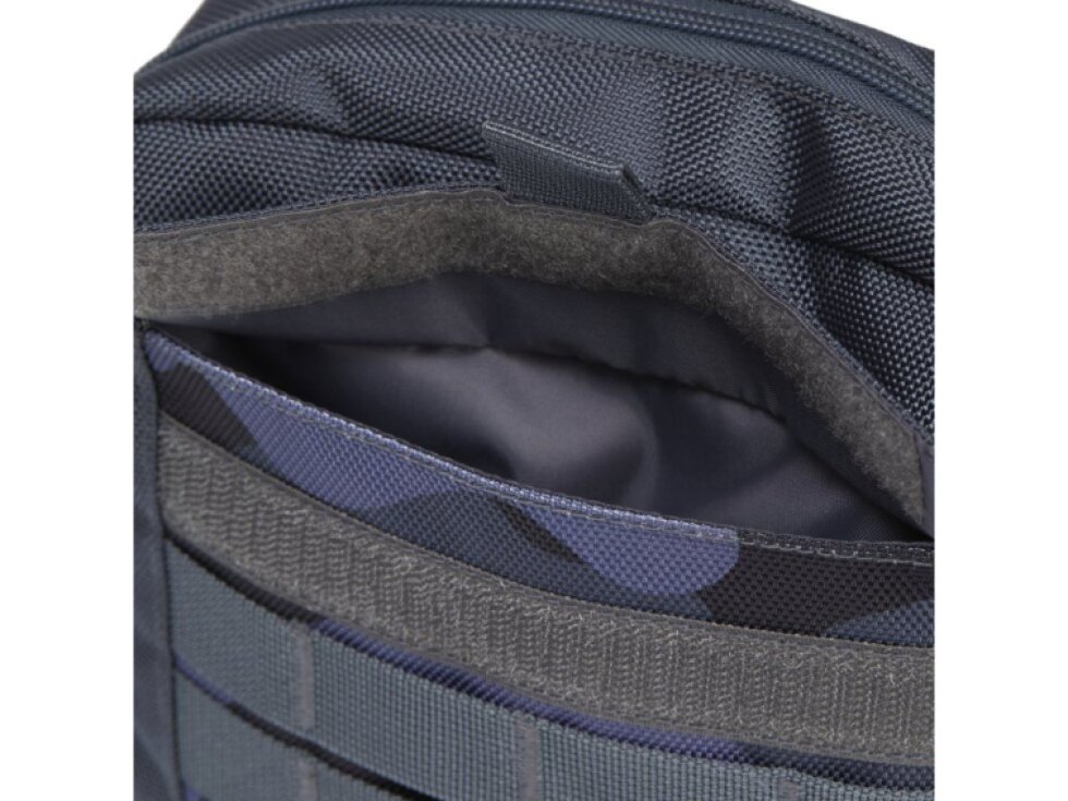 CAT crossbody taška Combat Namib - tamvě modrý maskáč