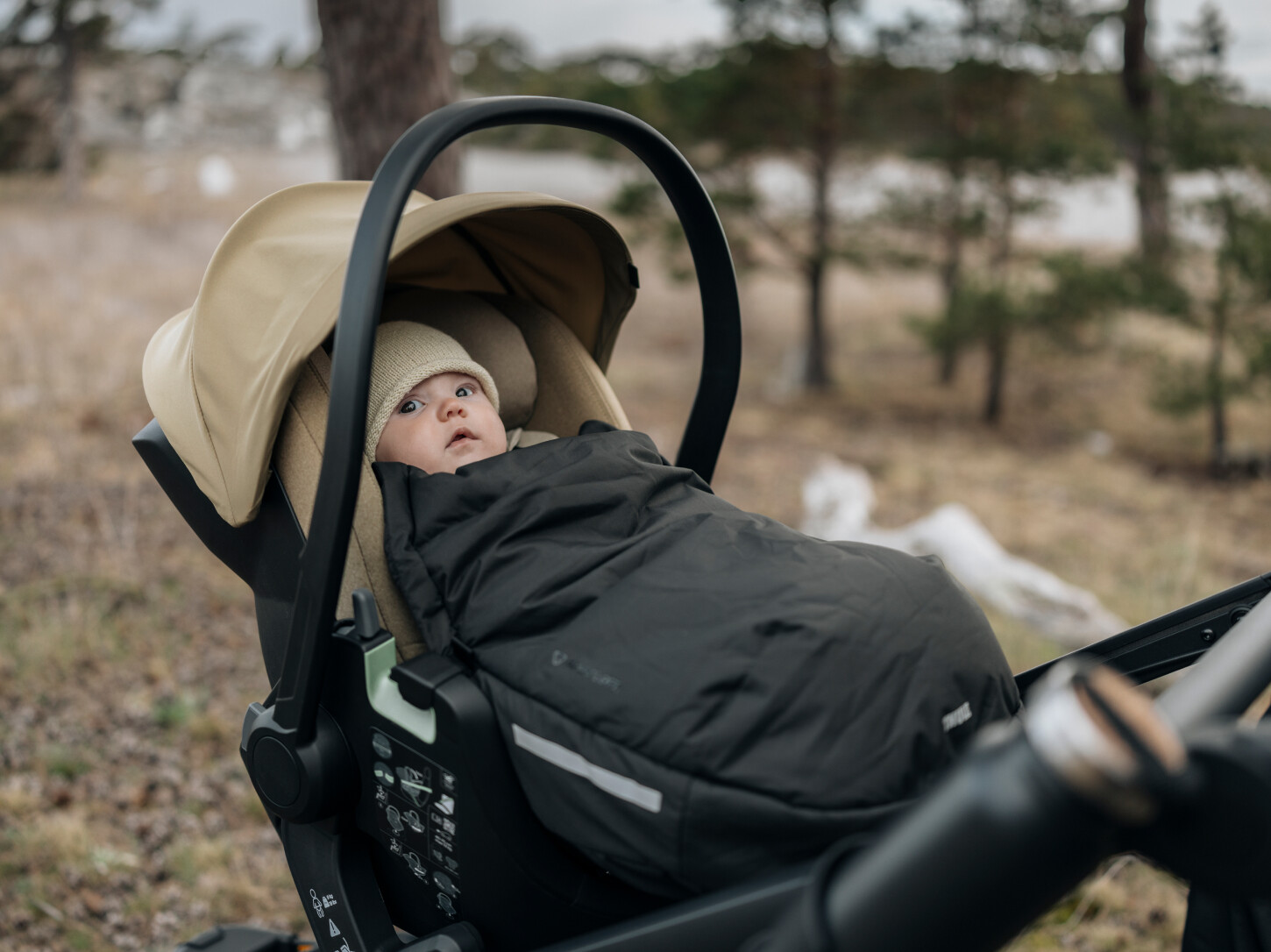 Thule Maple Connect autosedačka Darkest Blue