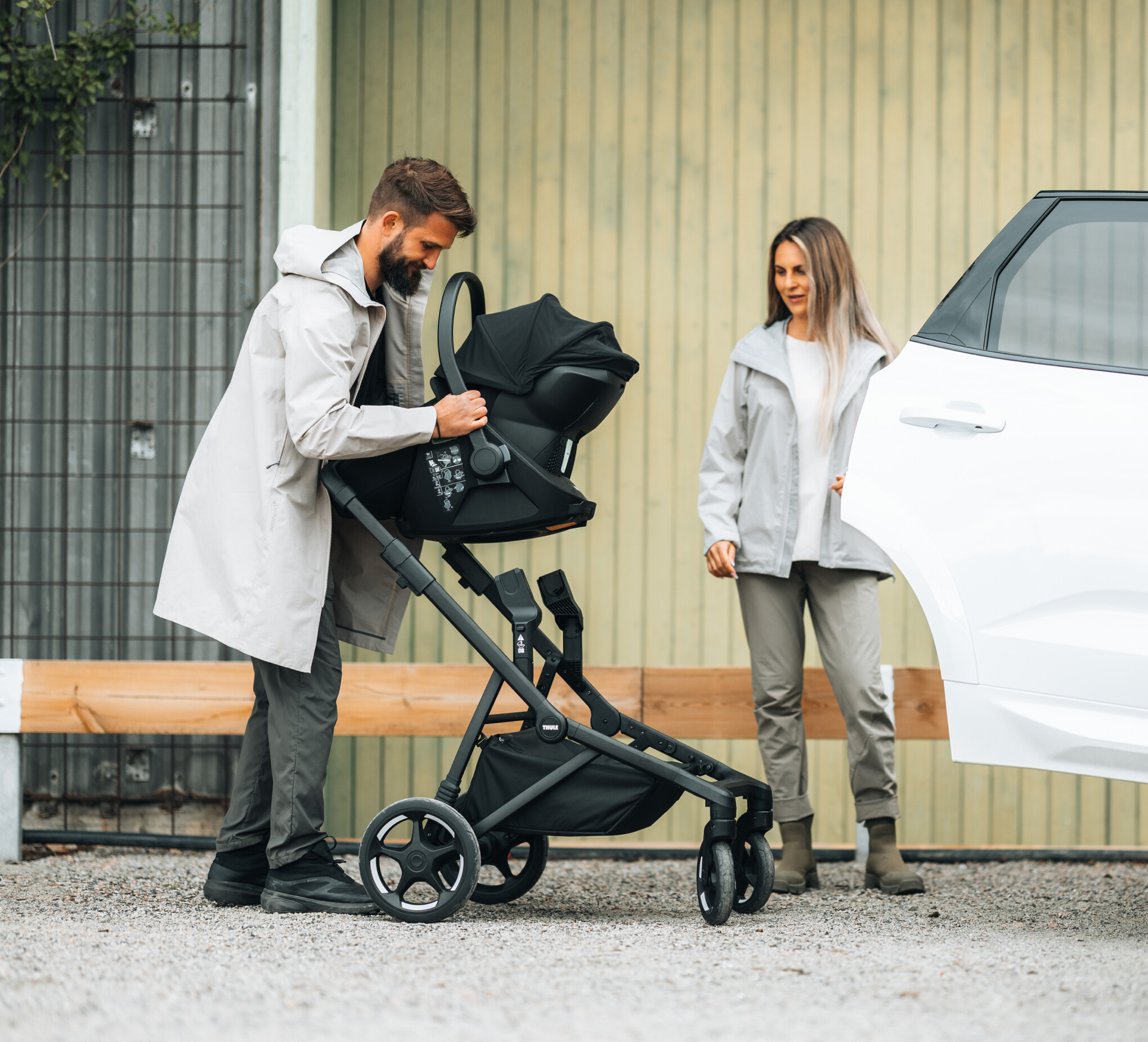 Thule Sleek 2 Tinted Taupe